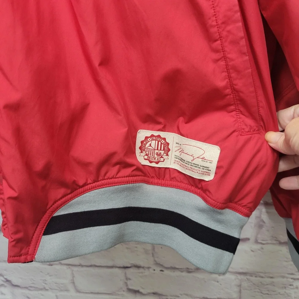 Y2K Michael Jordan Red Warmup Hooded Jacket Adult XL Quilted Lining‎ #23 Snaps